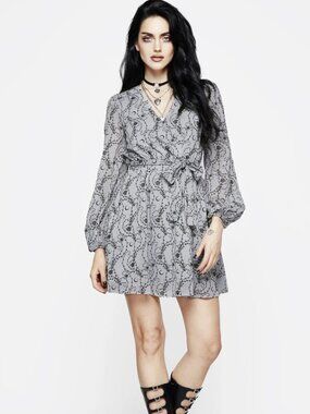 Disturbia Willow Chiffon Wrap Mini Dress White NWT US 6